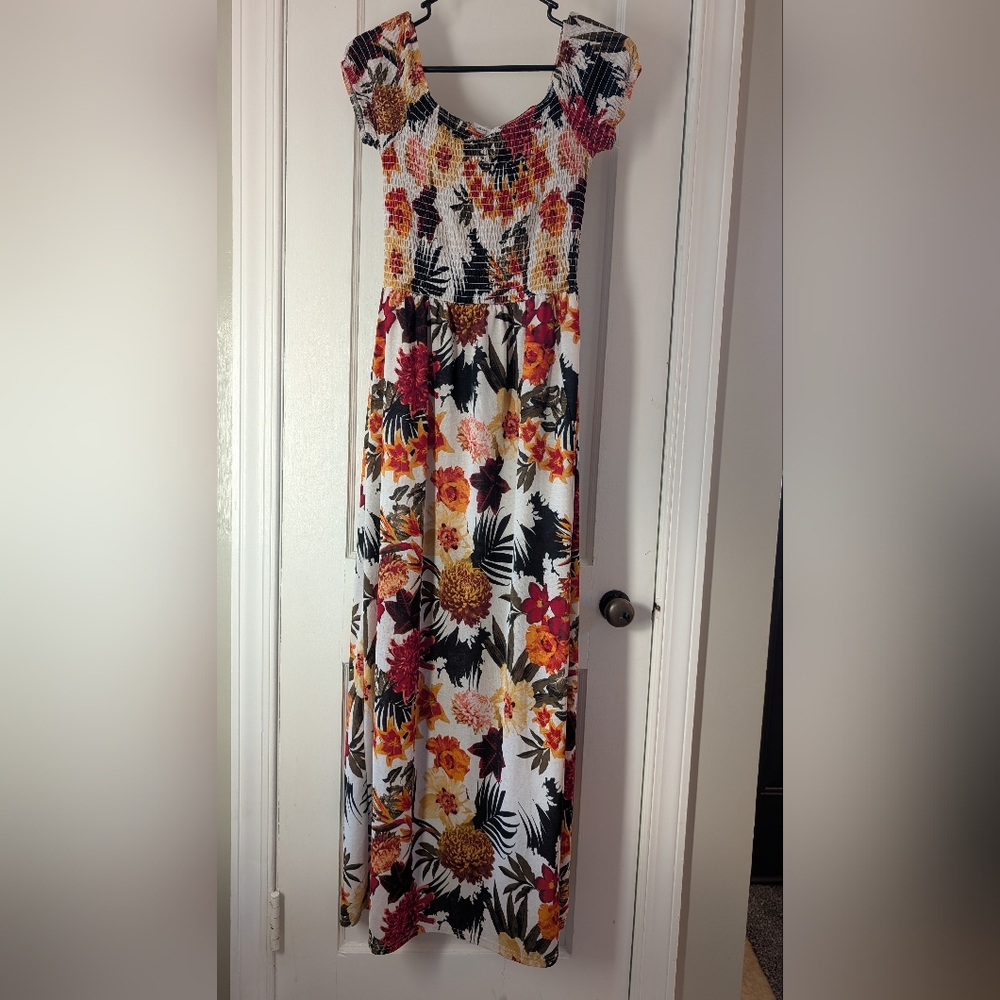 Ardene tropical print maxi dress. Size small